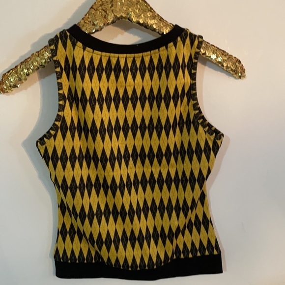 Yellow And Black Diamond Pattern Top - Picture 10 of 14
